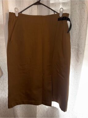 Duluth Trading skirt